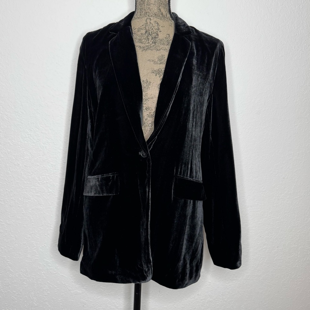 GAP Classic Timeless Chic Black Velvet Women's Blazer NWT Small